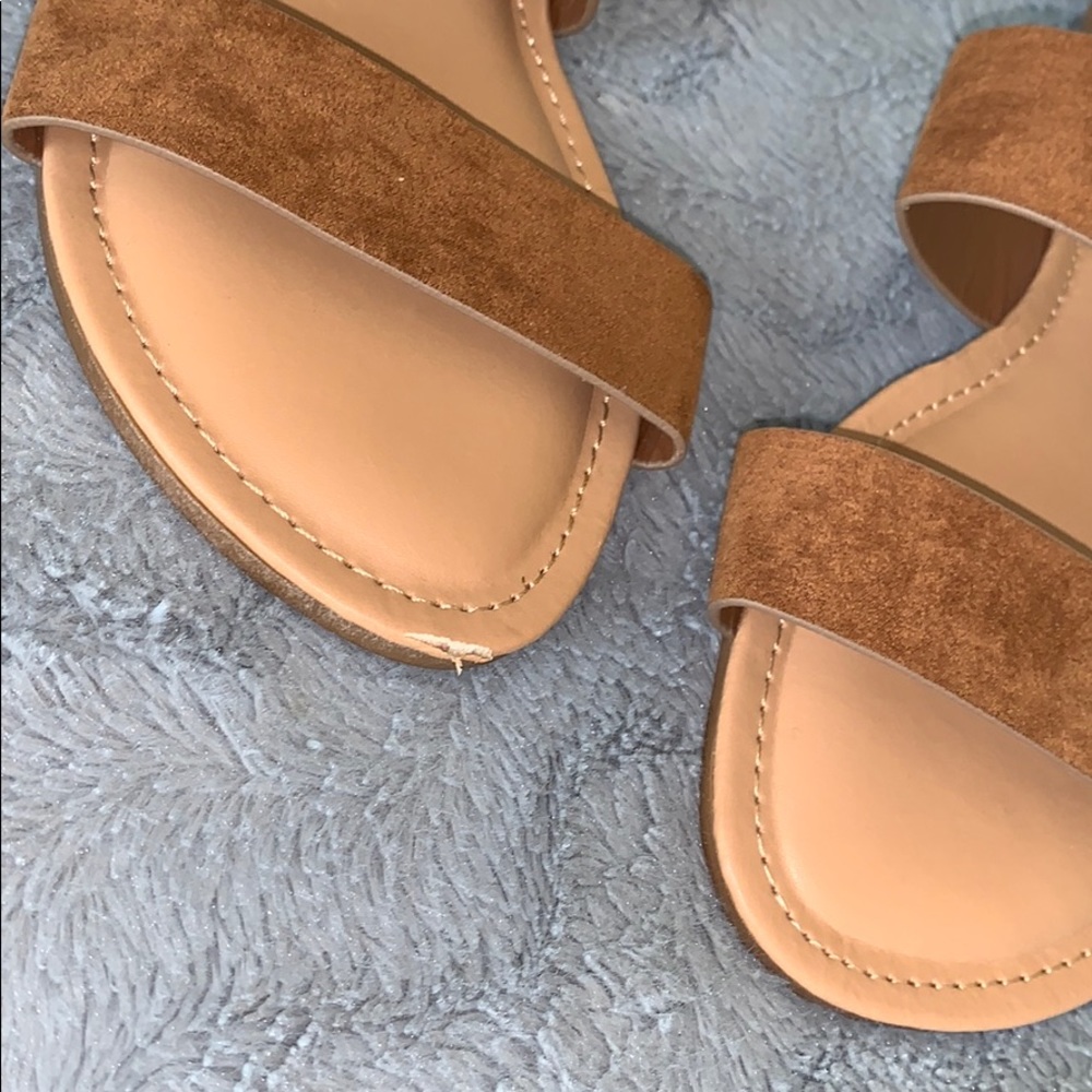 Brown sandals - Picture 3 of 3